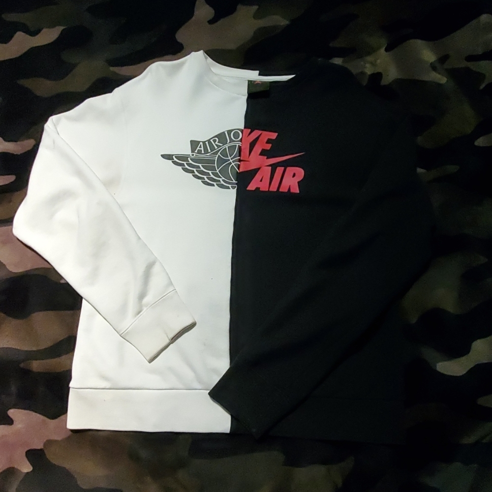 nike/air Jordan  crewneck